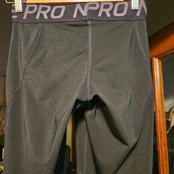 Nike Dri-Fit Mesh Women's Leggings - Black - Size Medium - Picture 4 of 8